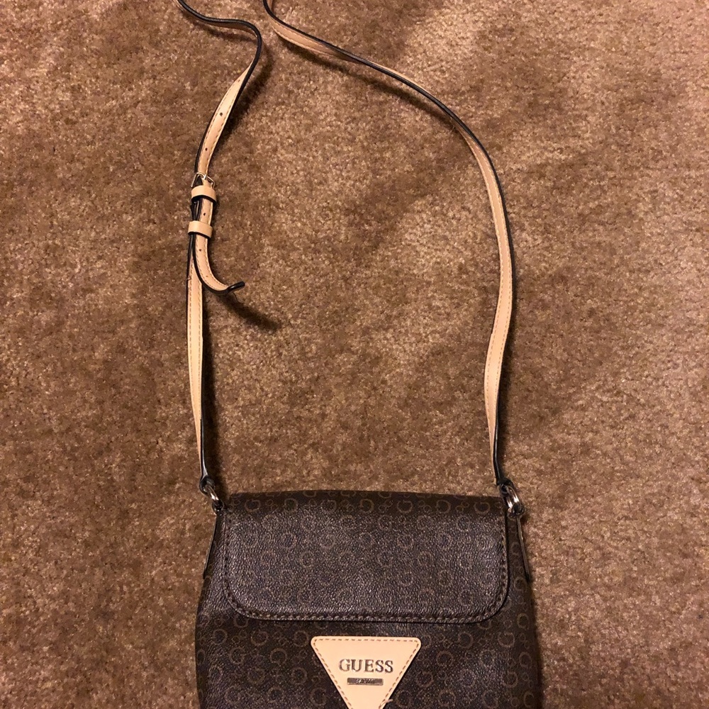 Guess Mini Crossbody purse